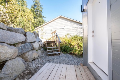 5977 Shoal Way, Sechelt, BC 