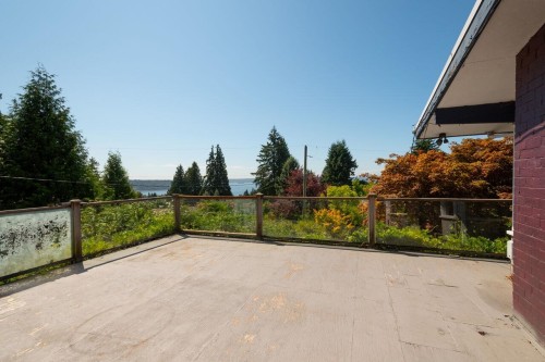 1241 Nepal Crescent, West Vancouver, BC 