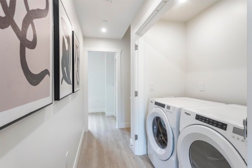 311-342 Mountain Highway, North Vancouver, BC 