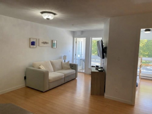 210-2891 Hastings Street E, Vancouver, BC 