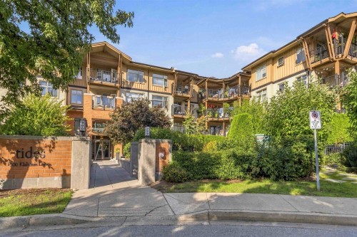 109-300 Klahanie Drive, Port Moody, BC 