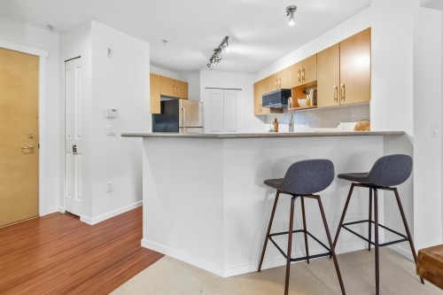 109-300 Klahanie Drive, Port Moody, BC 