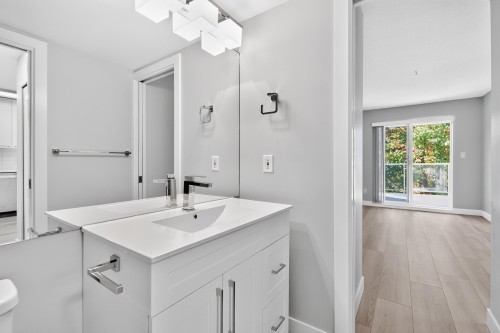 251-5880 Dover Crescent, Richmond, BC 