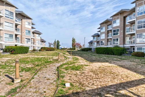 251-5880 Dover Crescent, Richmond, BC 