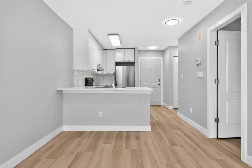 251-5880 Dover Crescent, Richmond, BC 