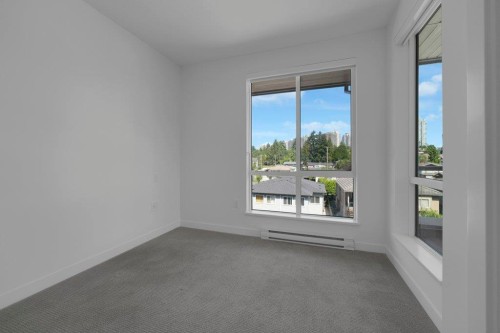 421-7588 16Th Street, Burnaby, BC 