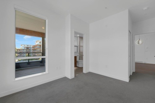 421-7588 16Th Street, Burnaby, BC 