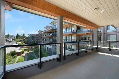 421-7588 16Th Street, Burnaby, BC 