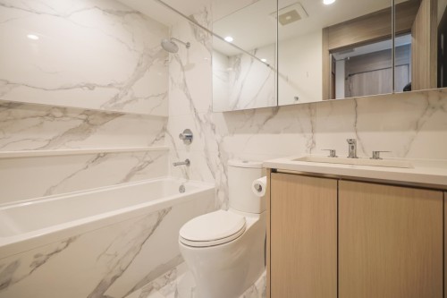 1810-4890 Lougheed Highway, Burnaby, BC 
