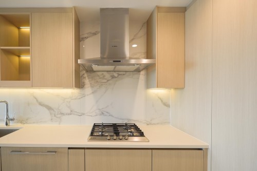 1810-4890 Lougheed Highway, Burnaby, BC 