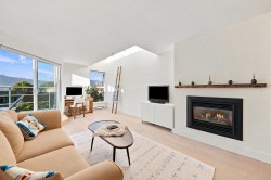 2240 York Avenue Vancouver, BC V6K 1C6