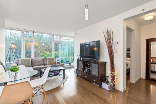 315-161 Georgia Street W, Vancouver, BC 