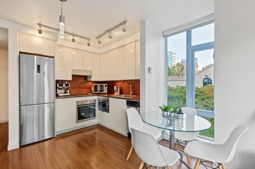 315-161 Georgia Street W, Vancouver, BC 