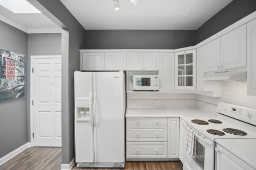 418-2995 Princess Crescent, Coquitlam, BC 