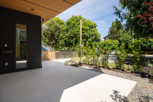 1-4161 Windsor Street, Vancouver, BC 