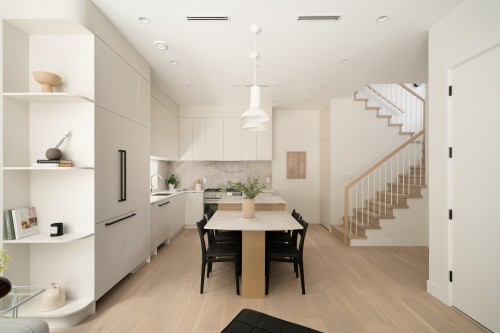 1-4161 Windsor Street, Vancouver, BC 