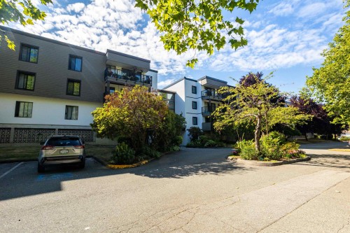 108-8860 No. 1 Road, Richmond, BC 