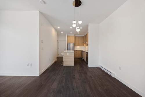 601-7133 14Th Avenue, Burnaby, BC 