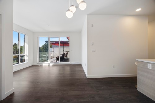 601-7133 14Th Avenue, Burnaby, BC 