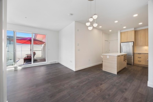 601-7133 14Th Avenue, Burnaby, BC 