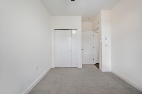 601-7133 14Th Avenue, Burnaby, BC 