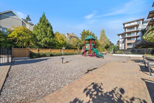 601-7133 14Th Avenue, Burnaby, BC 