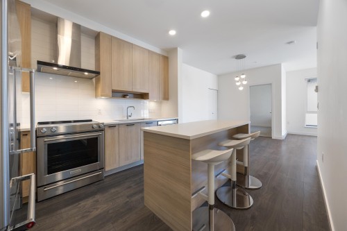 601-7133 14Th Avenue, Burnaby, BC 