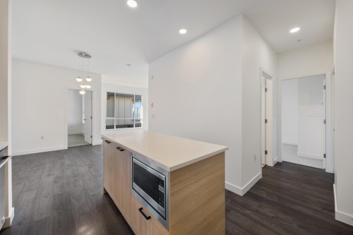 601-7133 14Th Avenue, Burnaby, BC 