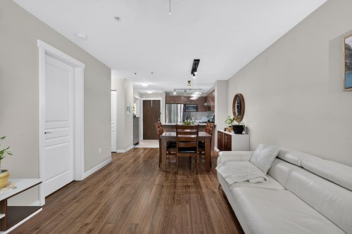 115-9399 Tomicki Avenue, Richmond, BC 