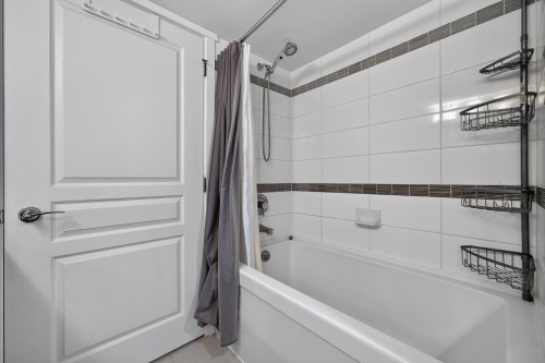 115-9399 Tomicki Avenue, Richmond, BC 