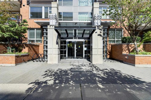 115-9399 Tomicki Avenue, Richmond, BC 