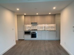 1005-6468 Willingdon Avenue Burnaby, BC V5H 0L3