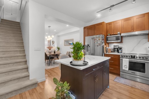 81-688 Edgar Avenue, Coquitlam, BC 