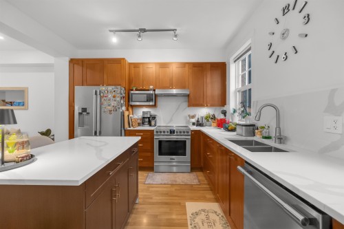 81-688 Edgar Avenue, Coquitlam, BC 