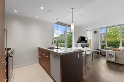 302-2528 Maple Street Vancouver, BC V6J 0B5