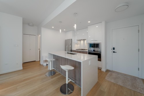 413-11641 227 Street, Maple Ridge, BC 