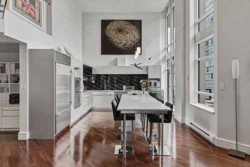 401-988 Richards Street, Vancouver, BC 