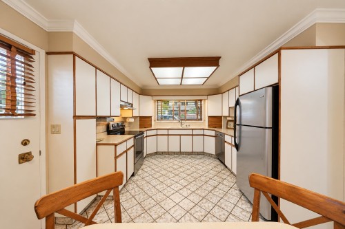 775 Esmond Avenue, Burnaby, BC 