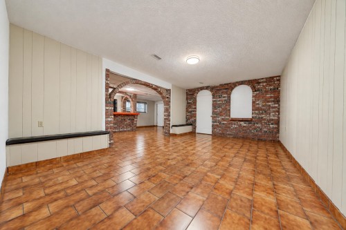775 Esmond Avenue, Burnaby, BC 
