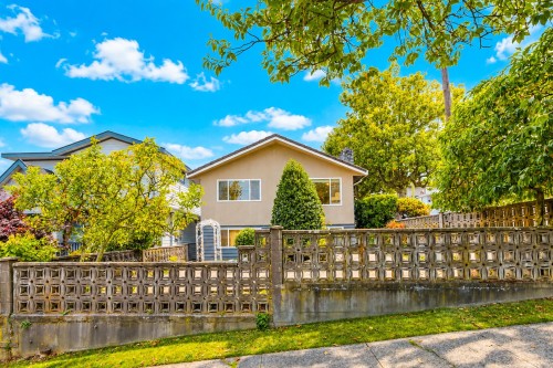 775 Esmond Avenue, Burnaby, BC 