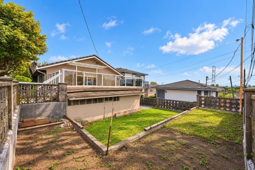 775 Esmond Avenue, Burnaby, BC 