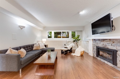 1599 Eden Avenue, Coquitlam, BC 