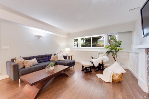 1599 Eden Avenue, Coquitlam, BC 