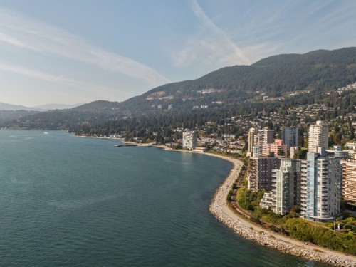 205-1896 Marine Drive, West Vancouver, BC 
