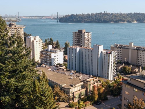 205-1896 Marine Drive, West Vancouver, BC 