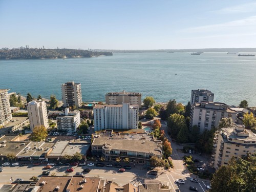 205-1896 Marine Drive, West Vancouver, BC 