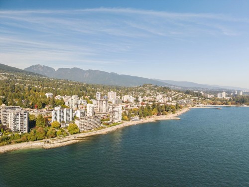 205-1896 Marine Drive, West Vancouver, BC 
