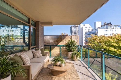 205-1896 Marine Drive, West Vancouver, BC 