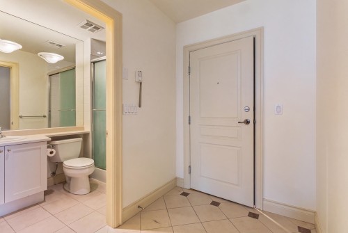 205-1896 Marine Drive, West Vancouver, BC 