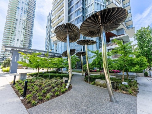 2506-4900 Lennox Lane, Burnaby, BC 